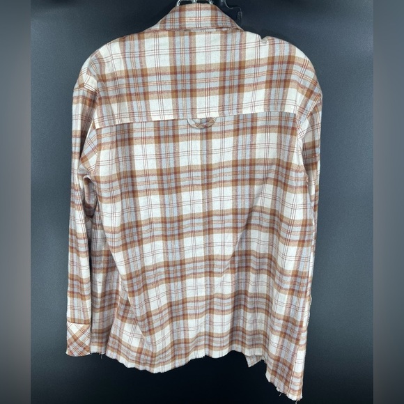 Pink Lily tan and brown plaid button down long sleeve shirt raw hem size small - Picture 5 of 10